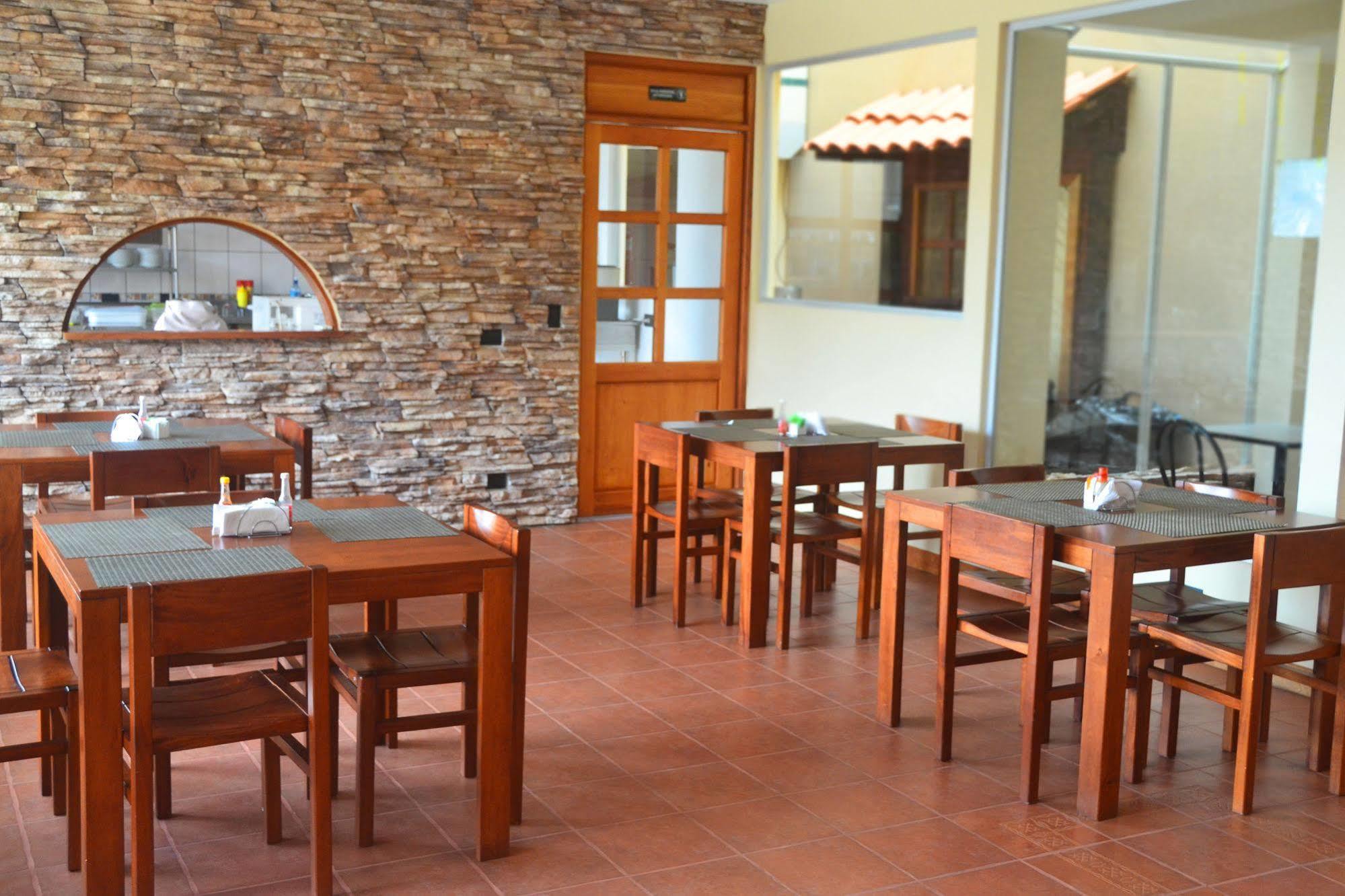 Hotel La Villa Quesada  Zewnętrze zdjęcie